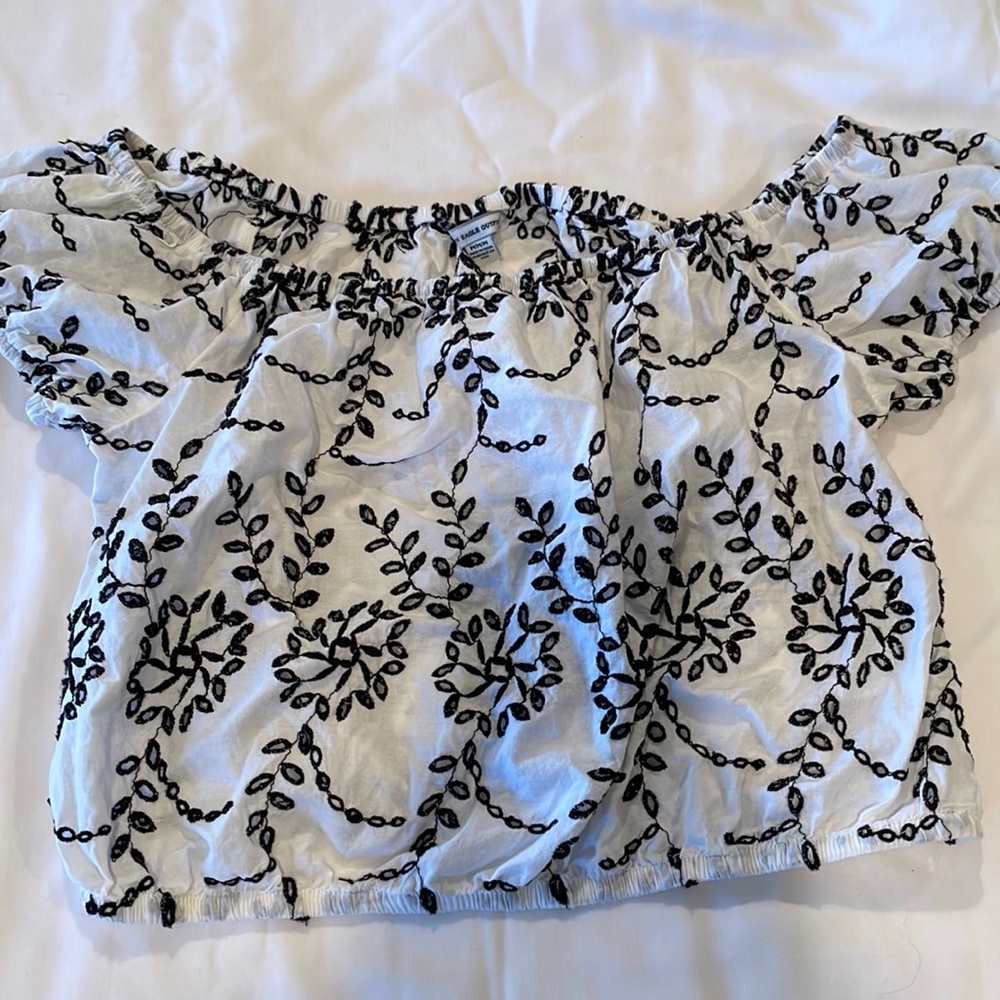 American Eagle Black and White Crop Top